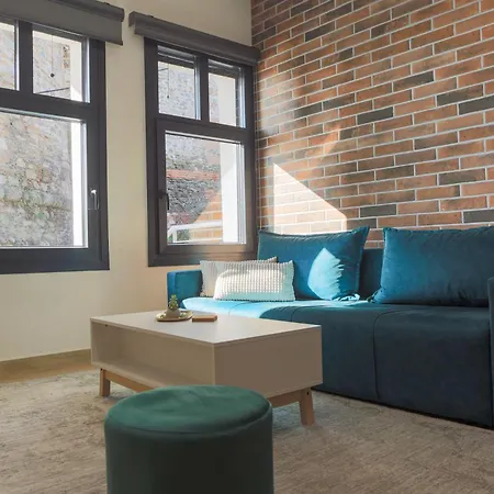 Charis Beyond The Castle