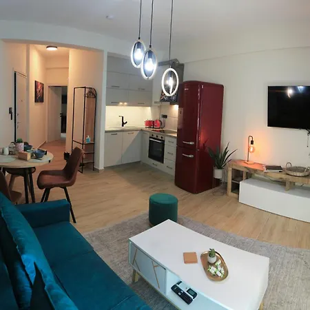 Charis Beyond The Castle סלוניקי