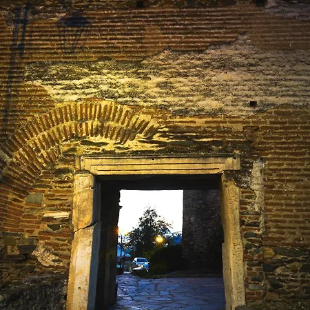 Charis Beyond The Castle * Thessaloniki