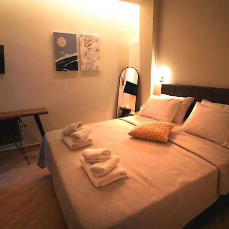 Charis Beyond The Castle Apartment