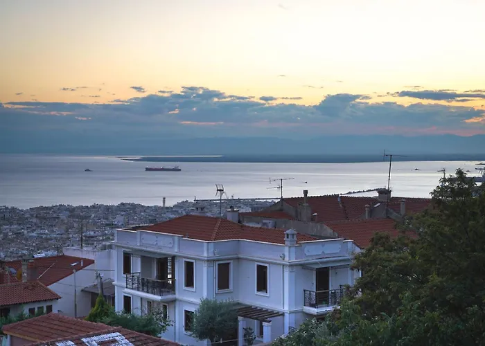 Charis Beyond The Castle Thessalonique