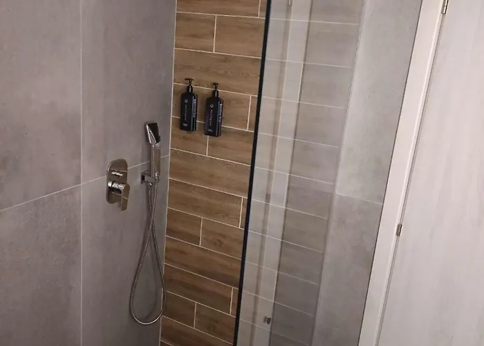 Charis Beyond The Castle Thessalonique